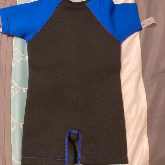 NEOPRENE Kids Wetsuit - Size 2 - New - Picture 4 of 6